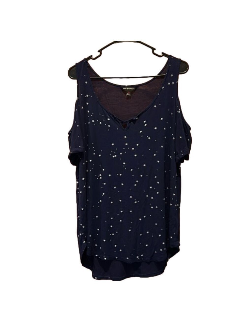 Rock & Republic Navy Blue with Silver Star Design Cold Shoulder Tee Size XL